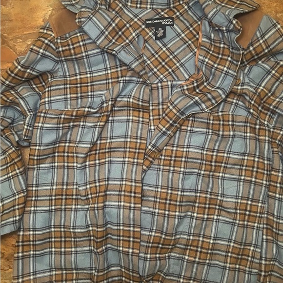 Norton McNaughton 2X Woman Plaid Flannel Shirt Shoulder Patch Blue Brown - Picture 5 of 7